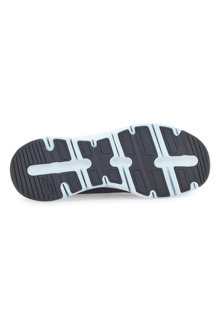 Črni tekaški copati Skechers Arch Fit