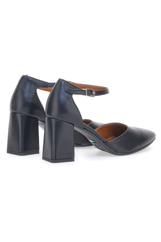 Črni čevlji z zaponko Pittarello Couture 43702