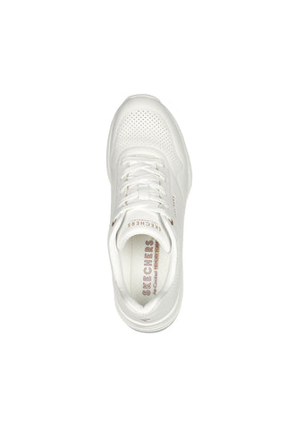 Bele superge z spominsko peno Skechers Million Air Elevated Air