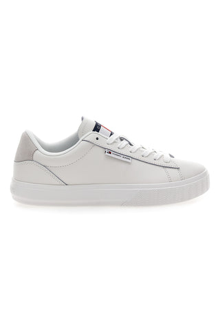 Bele superge z usnjenim zgornjim delom TOMMY JEANS CUPSOLE SNEAKER ESS