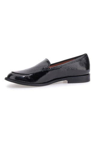 Črni mokasini z lakiranim učinkom, slip-on Pittarello glam 3659