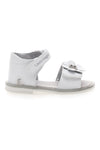 Bele sandale z okrasnim pentljem in velcro trakom LAURA BIAGIOTTI 96319492