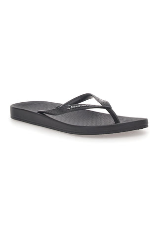 Črne minimalistične japonke Ipanema IP81030