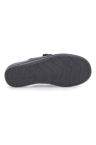 Modre copate z cvetličnim vzorcem, z zapenjanjem na velcro in anatomsko oblikovano podplatjo Inblu 15OD