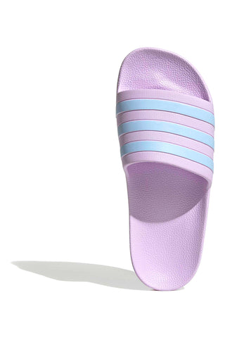 Lila kopalke z Adidas Adilette Aqua črtami