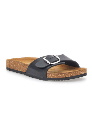Črne natikače s sponko, izdelane v Italiji PITTARELLO TIERRA 257A21030SR