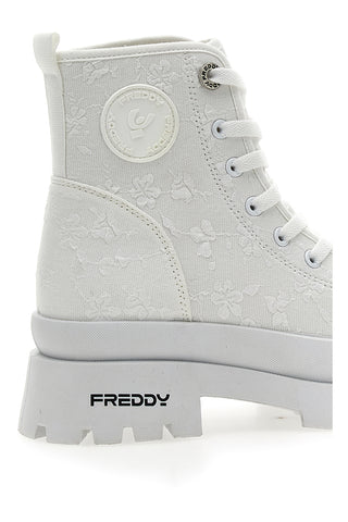 Bele gležnarje z vezenim zgornjim delom iz tkanine FREDDY FY7678
