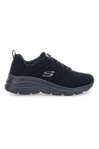 Črni superge s platformo in Memory Foam Skechers FASHION FIT TRUE FEELS