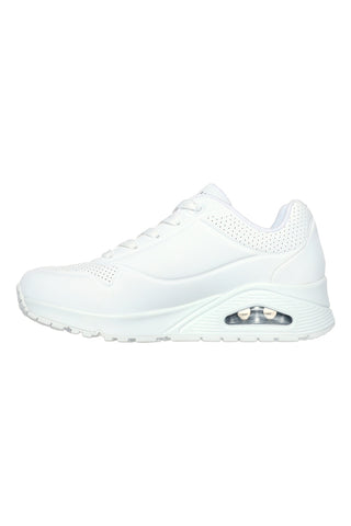 Bele superge s termoreaktivnim potiskom srčkov Skechers Uno Changed Love