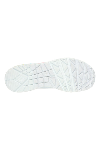 Bele superge s termoreaktivnim potiskom srčkov Skechers Uno Changed Love