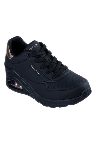 Črni supergi s klobučkom in zlatimi detajli Skechers Uno Wedge Hi Steps