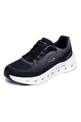 Črne mrežaste superge z Glide-Step in zračno hlajeno spominsko peno Skechers Glide-Step Pro Soft Mirage