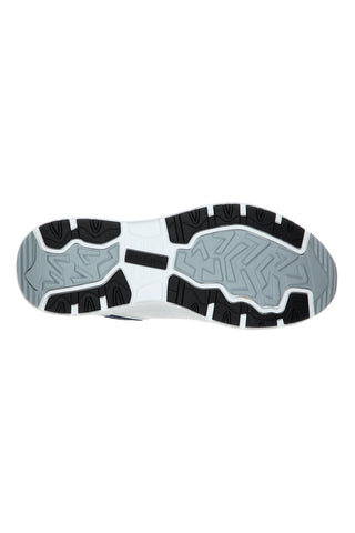 Bele pohodne čevlje z usnjenim zgornjim delom SKECHERS Relaxed Fit: Oak Canyon - Redwick