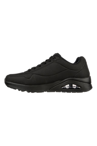 Črni športni copati s širokim podplatom in vložkom Air Cooled Memory Foam SKECHERS Uno - Stand On Air