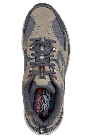 Športni čevlji Skechers D'Lux Pro v barvi taupe z antislipno podlogo Memory Foam