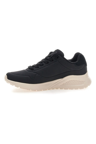 Črni športni copati z Memory Foam Skechers UNO LITE SUITED LITE