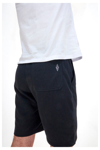 Kratke hlače Short Skechers Explorer 9 Črne