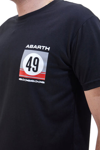 Črna majica z okroglim izrezom in logotipom na srcu ABARTH AH24SS054