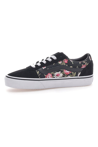 Črni športni copati Vans Ward