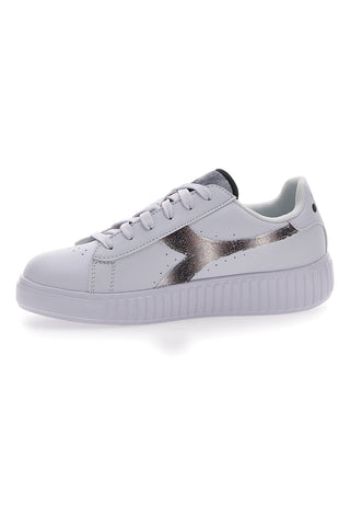 Bele superge s platformo Diadora Game Step Glow Gs