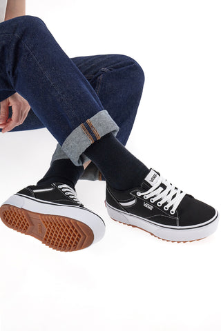 Črni platneni supergi Vans Seldan Platform ST