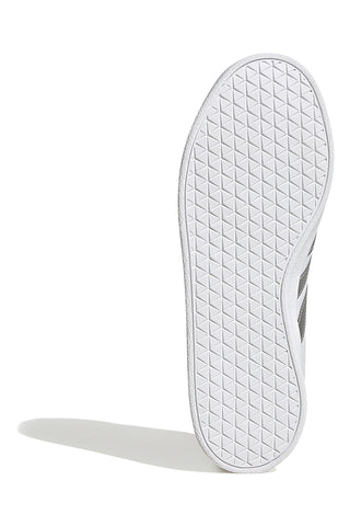 Bele superge s srebrnimi trakovi Adidas VL Court Base