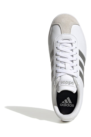 Bele superge s srebrnimi trakovi Adidas VL Court Base