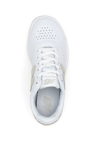 Bele in zlate superge z zračnim zgornjim delom NEW BALANCE BB80RTG