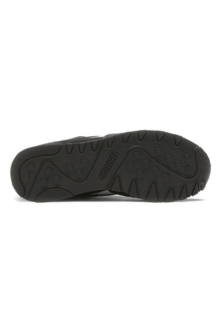 Črni in beli športni copati Reebok Ultra Flash