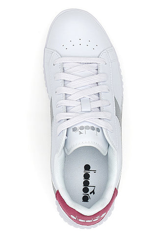 Bele superge s srebrnim logotipom DIADORA GAME STEP METAL GS