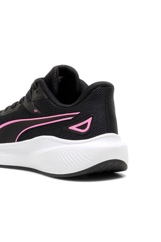 Črni tekaški čevlji z roza detajli Puma Skyrocket Lite