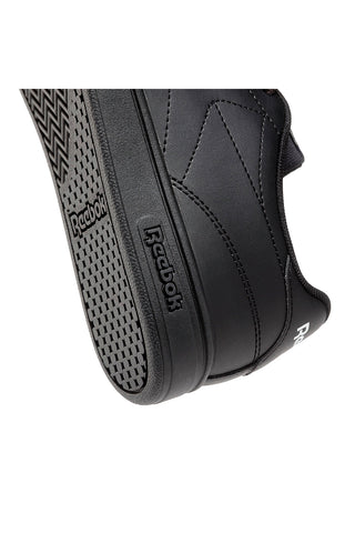 Črni športni copati Reebok Court Clean