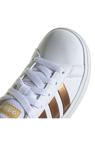 Bele superge z zlatimi črtami Adidas Grand Court 2 K