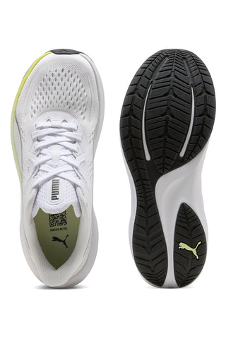 Beli oblazinjeni lahki tekaški copati Puma Skyrocket Lite 2