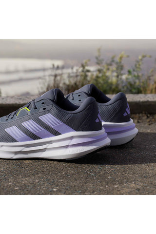Tekaski copati Dark Grey Cloudfoam Adidas Galaxy 7 W