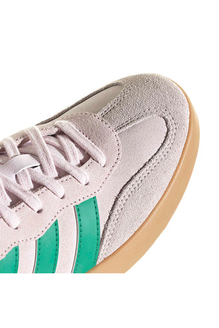 Bež superge z zelenimi črtami in detajli iz semiša Adidas Barreda