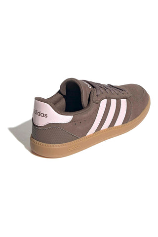Rjavi superge z rožnatimi črtami in izrezanimi detajli Adidas Breaknet Sleek