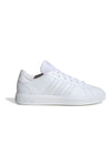 Bele superge z izrezanimi trakovi iz recikliranega materiala Adidas Advantage Base 2