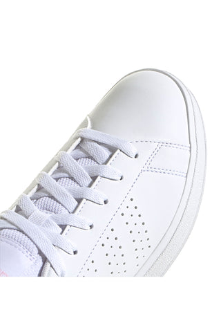 Bele superge z izrezanimi trakovi iz recikliranega materiala Adidas Advantage Base 2