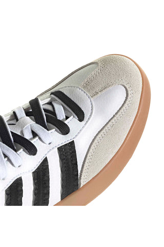 Bele superge z črnimi črtami in usnjenim noskom Adidas Barreda