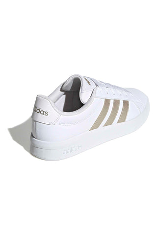 Bele superge z zlatimi črtami iz recikliranega sintetičnega usnja Adidas Grand Court Base 3.0