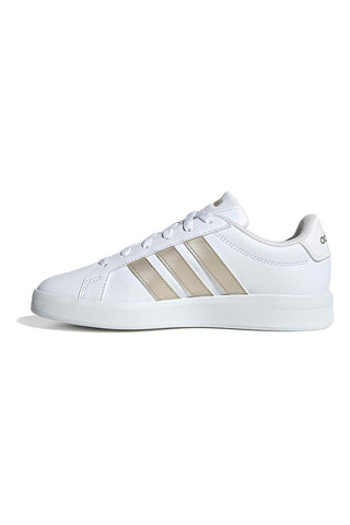 Bele superge z zlatimi črtami iz recikliranega sintetičnega usnja Adidas Grand Court Base 3.0
