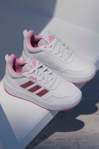 Bele superge z roza metaliziranimi črtami in podplatom, ki ne pušča sledi Adidas Tensaur Sport 3.0 K