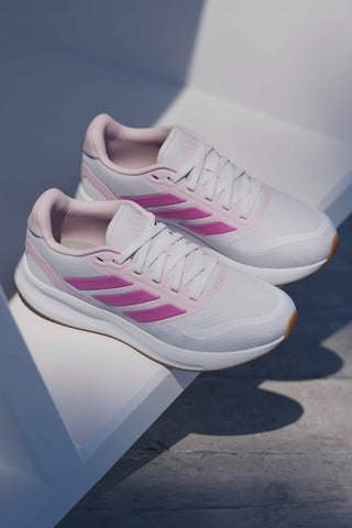Bele in roza tekaške čevlje iz mrežastega materiala s podplatom Cloudfoam Adidas Runfalcon 5 J