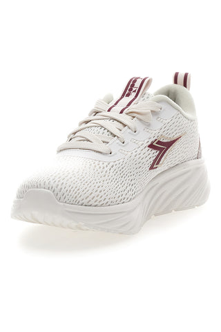 Bele lahke tekaške čevlje DD Comfort Diadora Piper S
