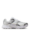 Bele in srebrne športne copate Nike V5 RNR