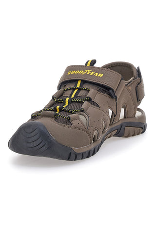 Rjave sandale z delno zaprto konico Goodyear 41037