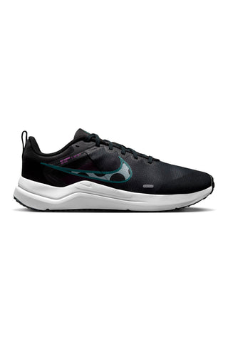 Črni tekaški copati Nike Downshifter
