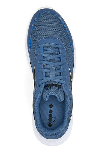 Modri športni čevlji z logotipom Diadora Eagle 7 na strani