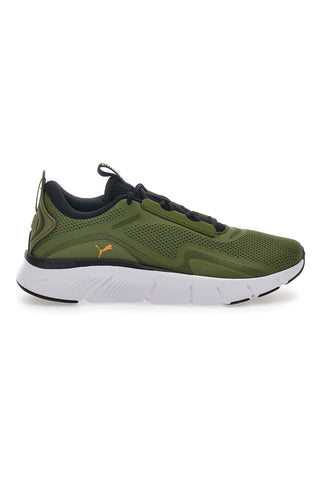 Tekaske čevlje vojaške zelene barve iz mrežastega materiala Puma Flex Focus Lite